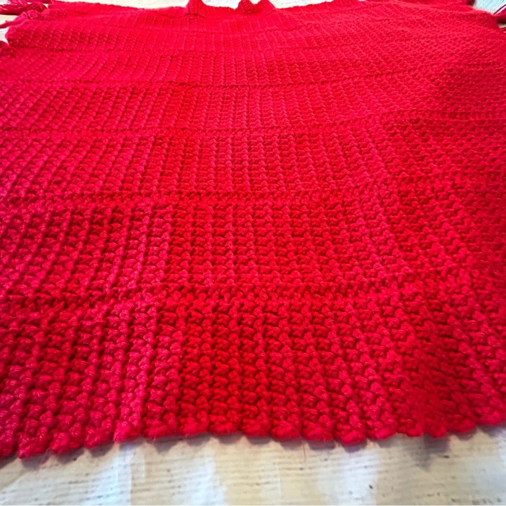 Handmade Bright‎ Red Throw Blanket with Tassels